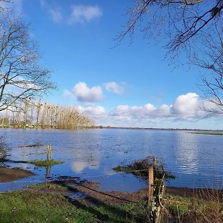 Grand Lieu Maisonnette Climatisee Au Calme Avec Jardin Vakantiehuis *