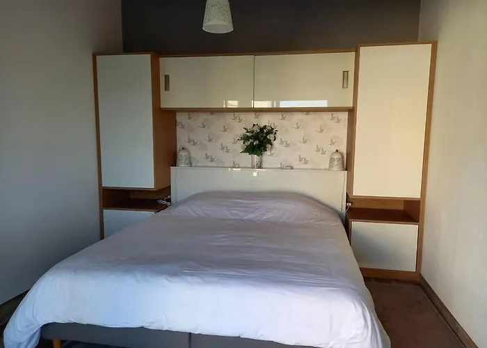 בית נופש Grand Lieu : Maisonnette Au Calme Avec Jardin Saint-Lumine-de-Coutais